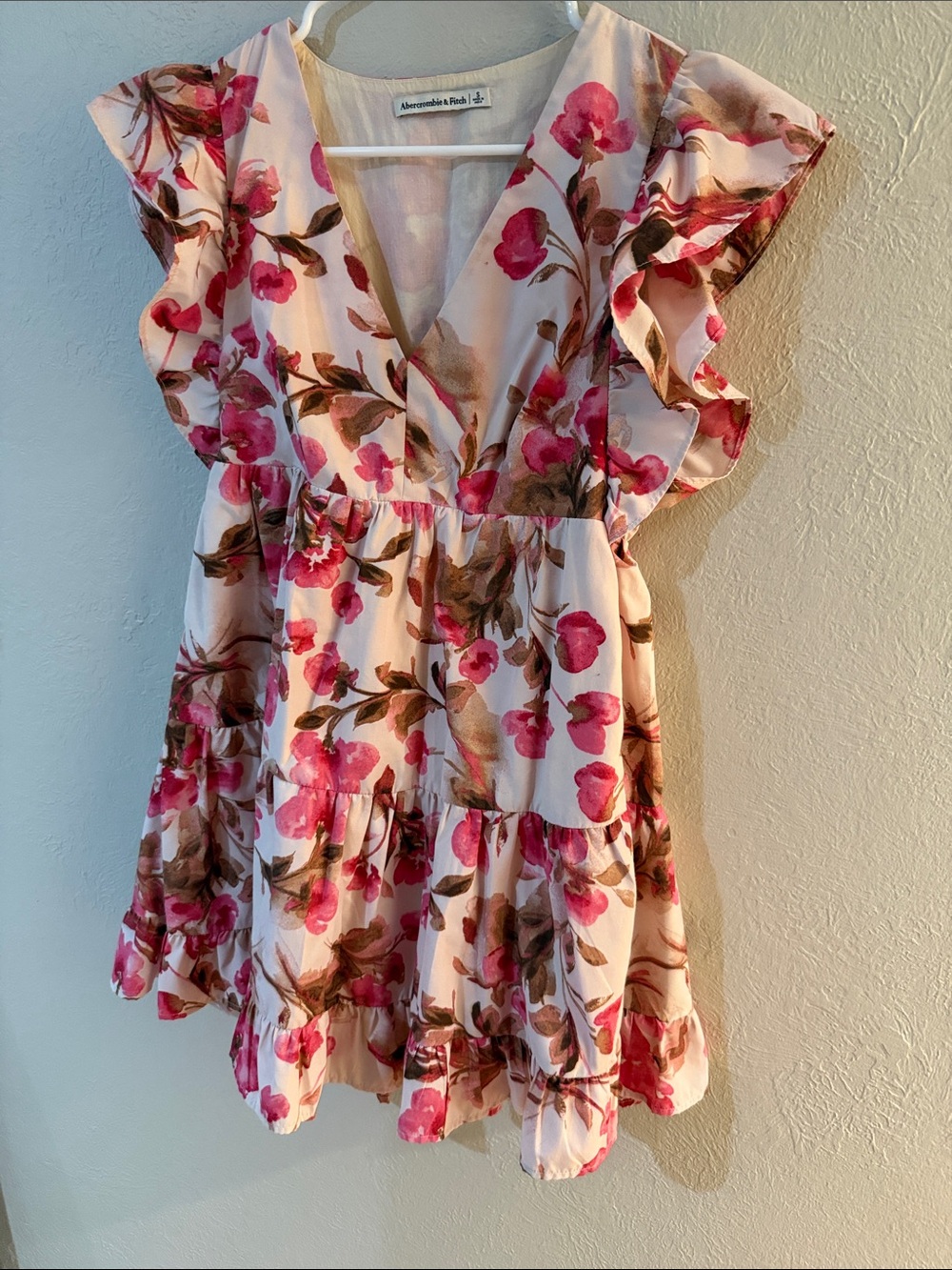 Abercrombie & Fitch White Pink Floral Ruffle V-Neck Tunic